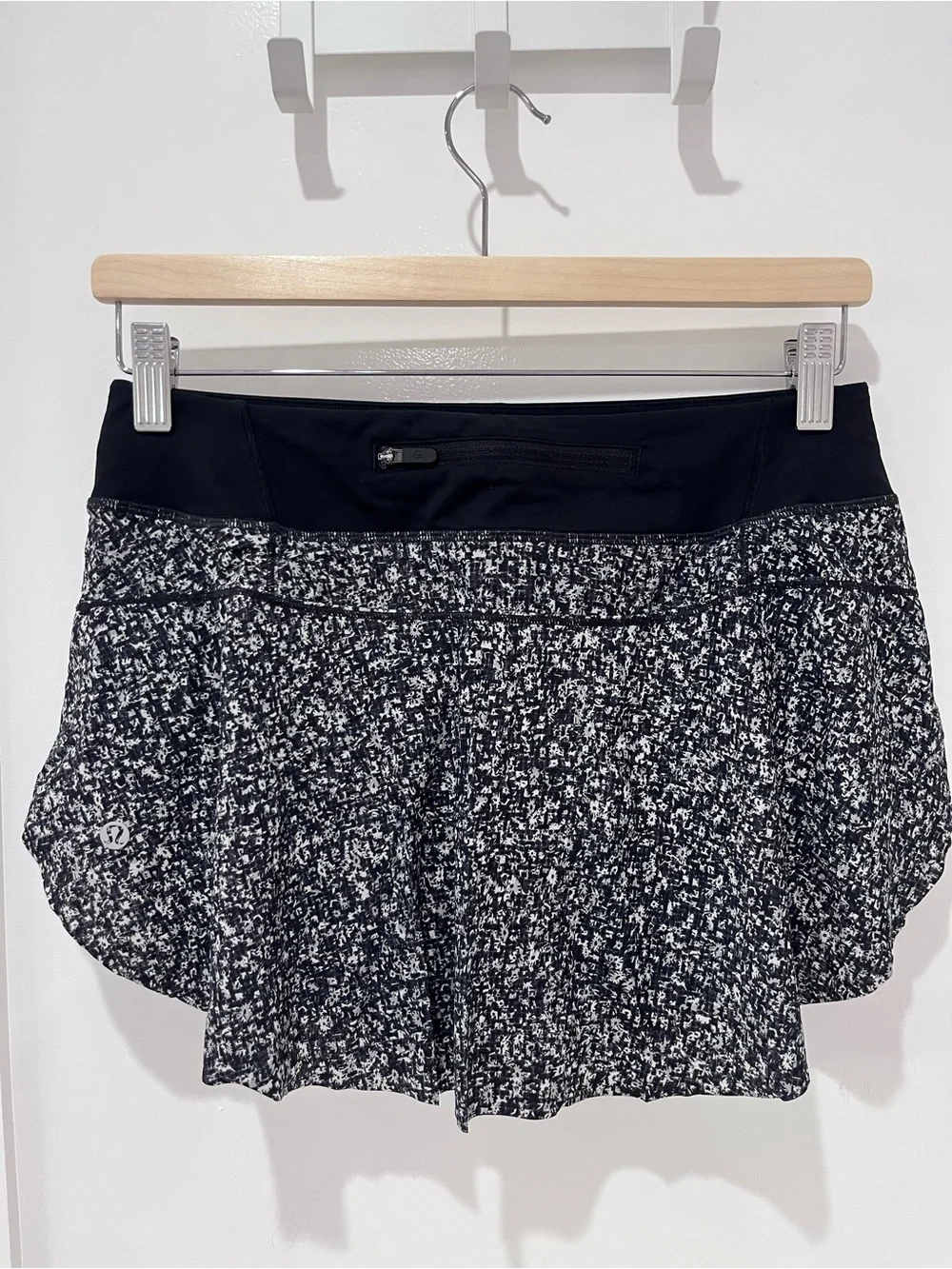 lululemon Quick Pace Skirt 13”